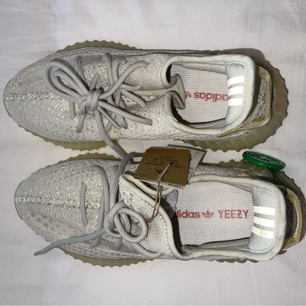 Yeezy Boost 350 V2 Light